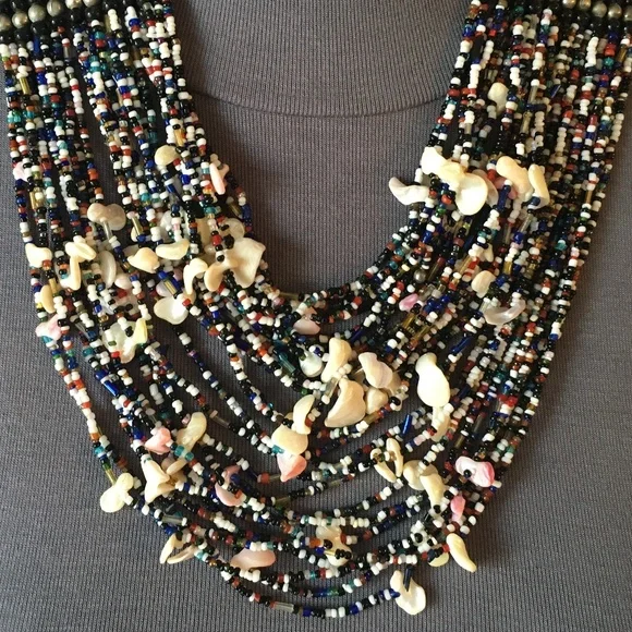 SOLD—Vintage 1970’s Beaded Seashell Tribal Layer Bib Necklace from Aruba - Picture 5 of 16